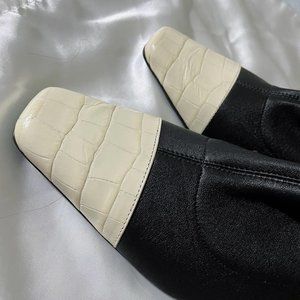 NEW! By Far heel boots / Black/ Stylish/ Chic